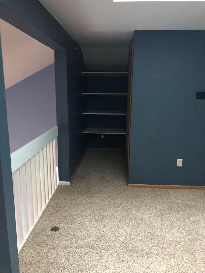 135 W Oak Leaf Dr #2 - Photo 3 of 18