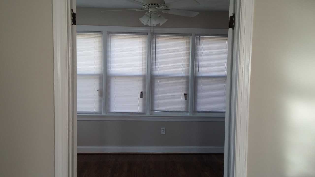 1416 N Main St - Photo 5 of 17