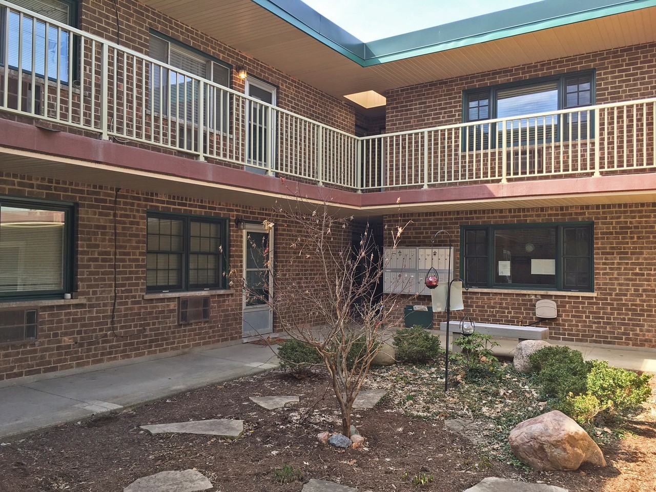 454 Spring Rd - Photo 3 of 20