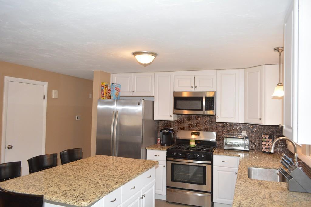 51 Deerfield Rd - Photo 3 of 10