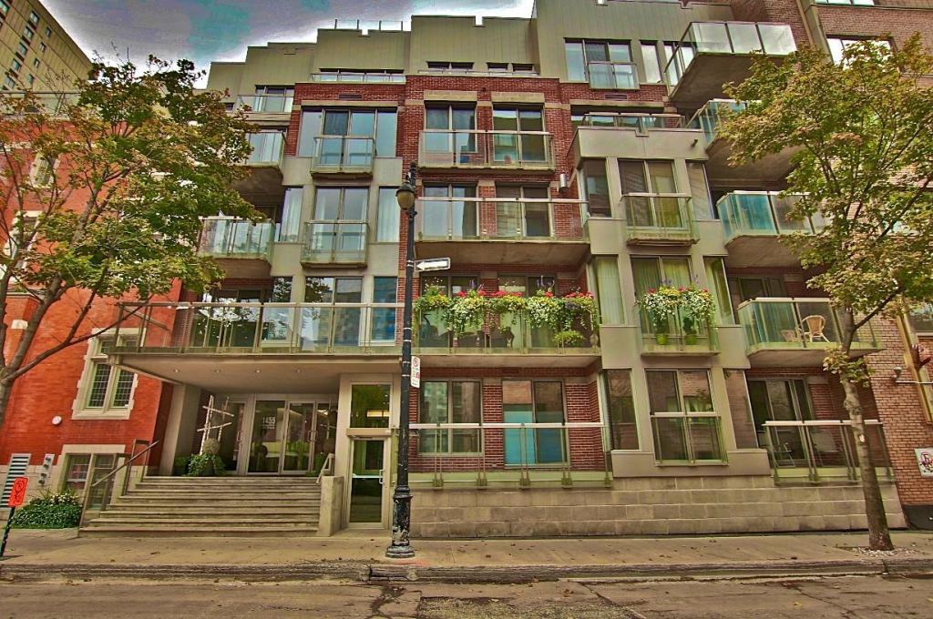 1455 Rue Towers, Montréal, QC H3H 2E2 Studio Apartment for Rent for