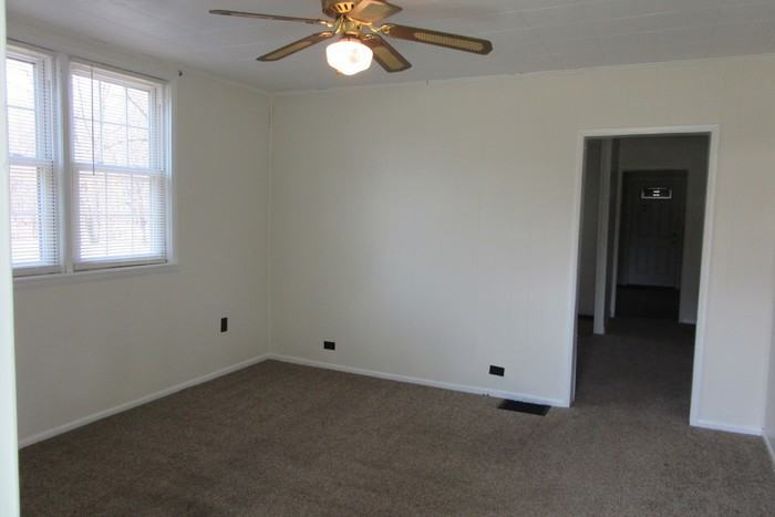 2302 IN-163 - Photo 3 of 20