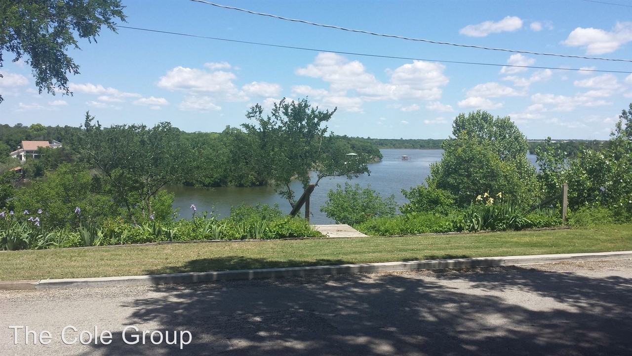 8260 Killdeer Cir - Photo 2 of 11