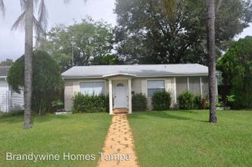 3257 58th St N St Petersburg Fl 33710 3 Bedroom House For