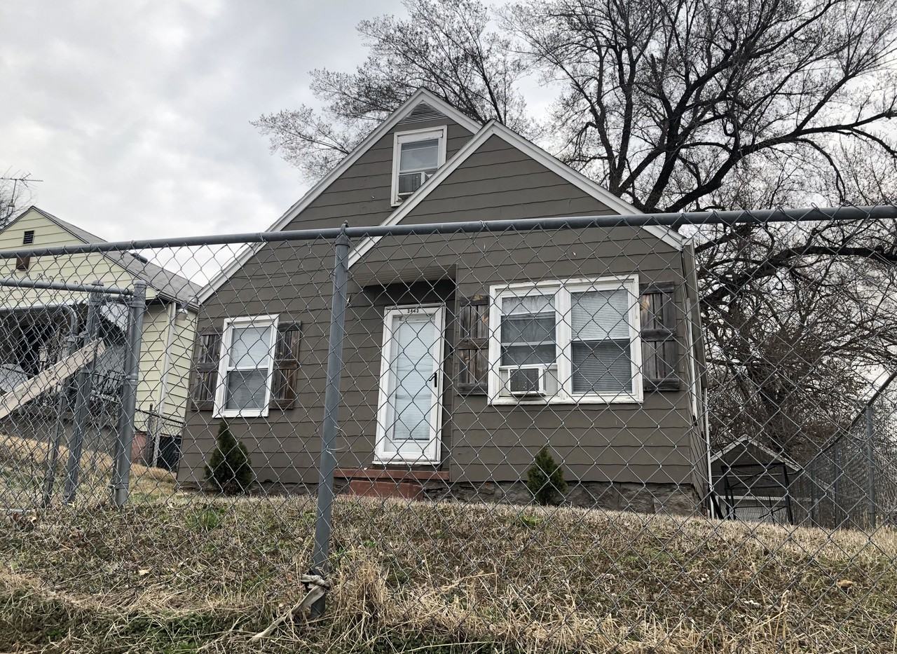 3443 Jackson Avenue - Photo 2 of 31