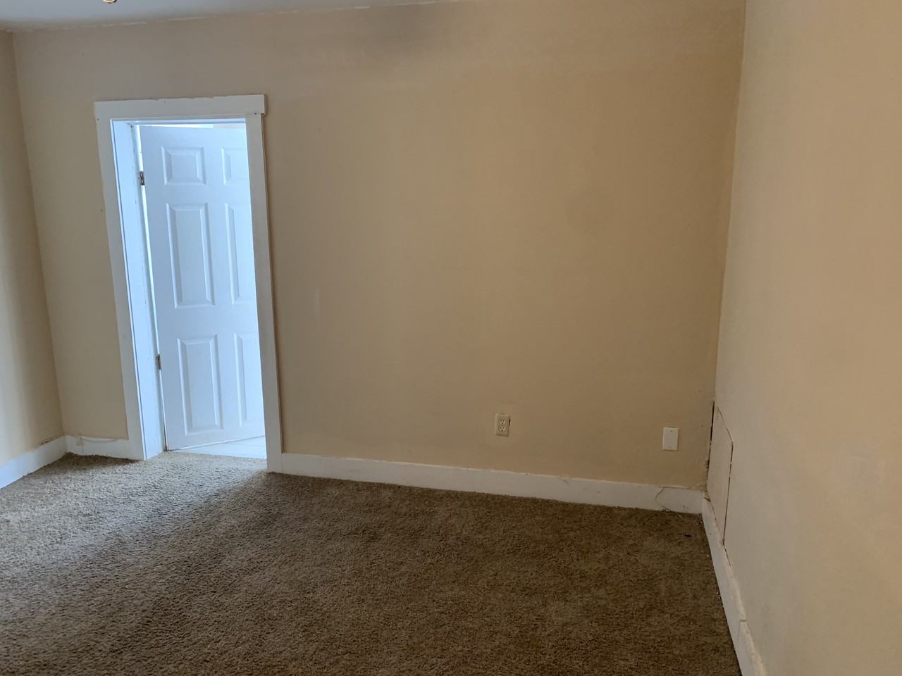 766 A Ave - Photo 2 of 5