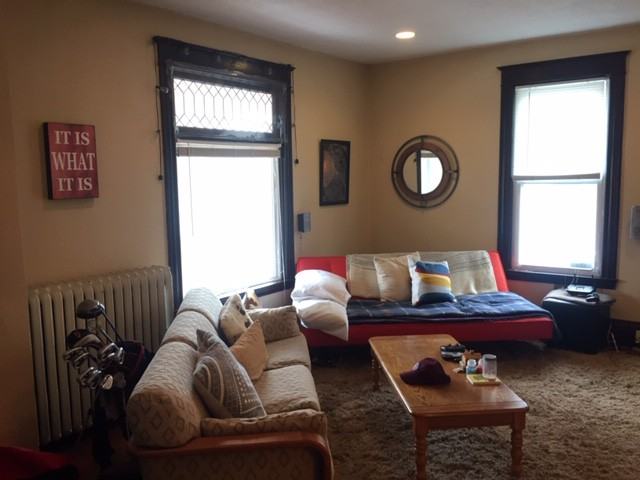 1115 W 26th St #3 - Photo 3 of 4