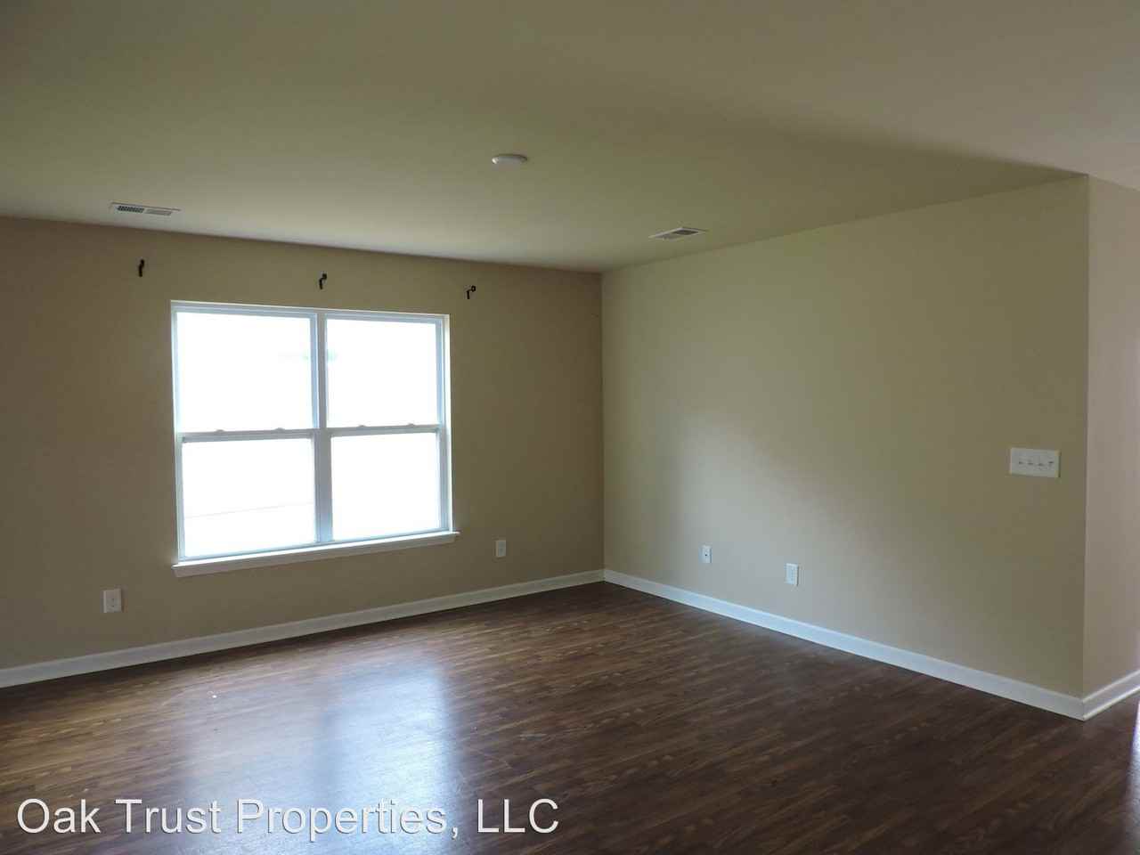 132 Coosawatchie St - Photo 2 of 9
