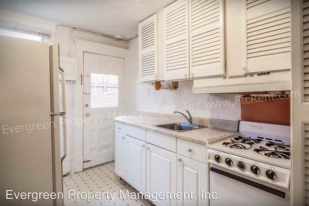 326-332 W Myrtle St - Photo 3 of 13