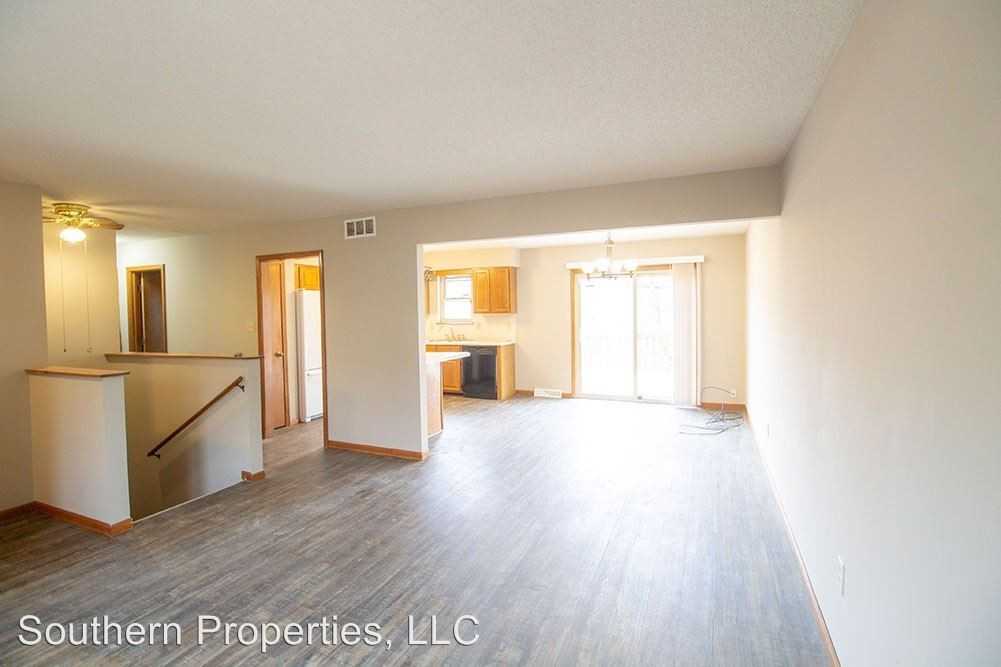 2267 S Alamos Pl - Photo 3 of 37