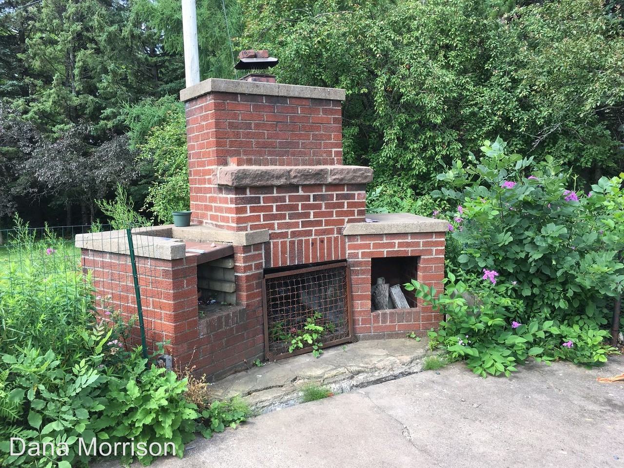 321 N 10th Ave W - Photo 3 of 18