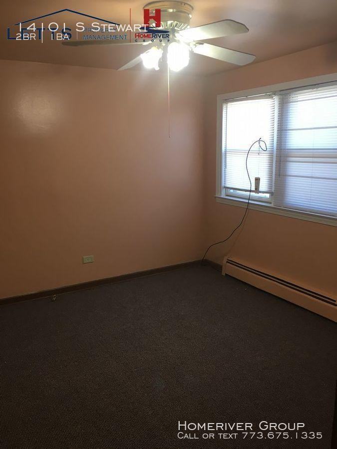 14101 S Stewart Ave - Photo 3 of 7