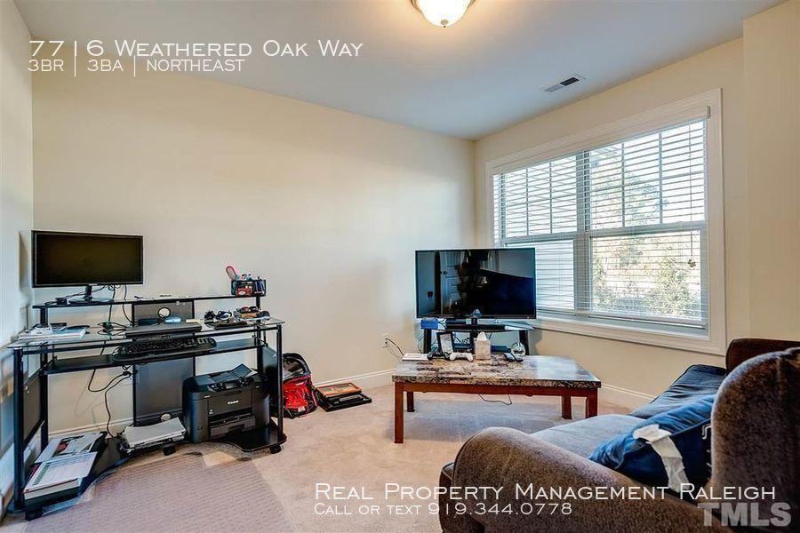7716 Weathered Oak Way - Photo 3 of 17