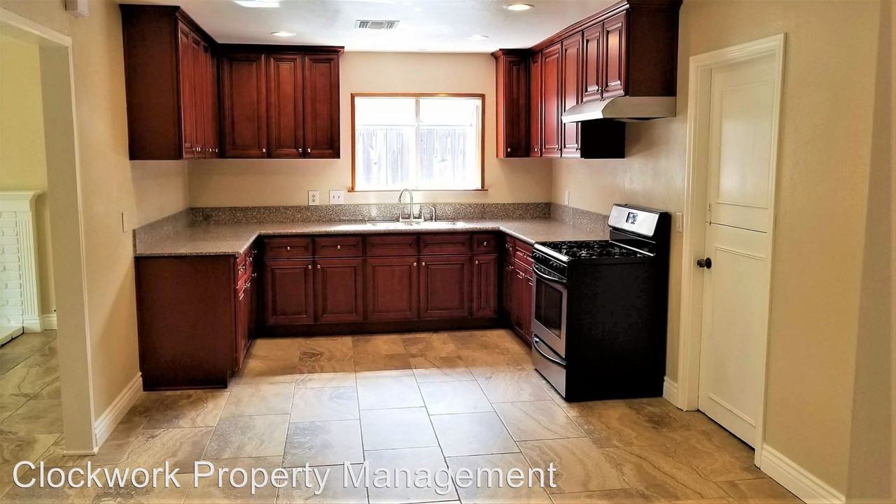 905 Majella Ave - Photo 3 of 22