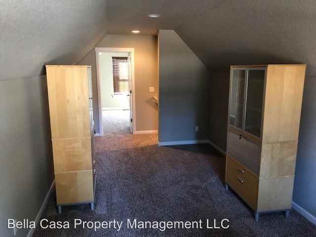 333 NW Pacific Hills Dr - Photo 3 of 27