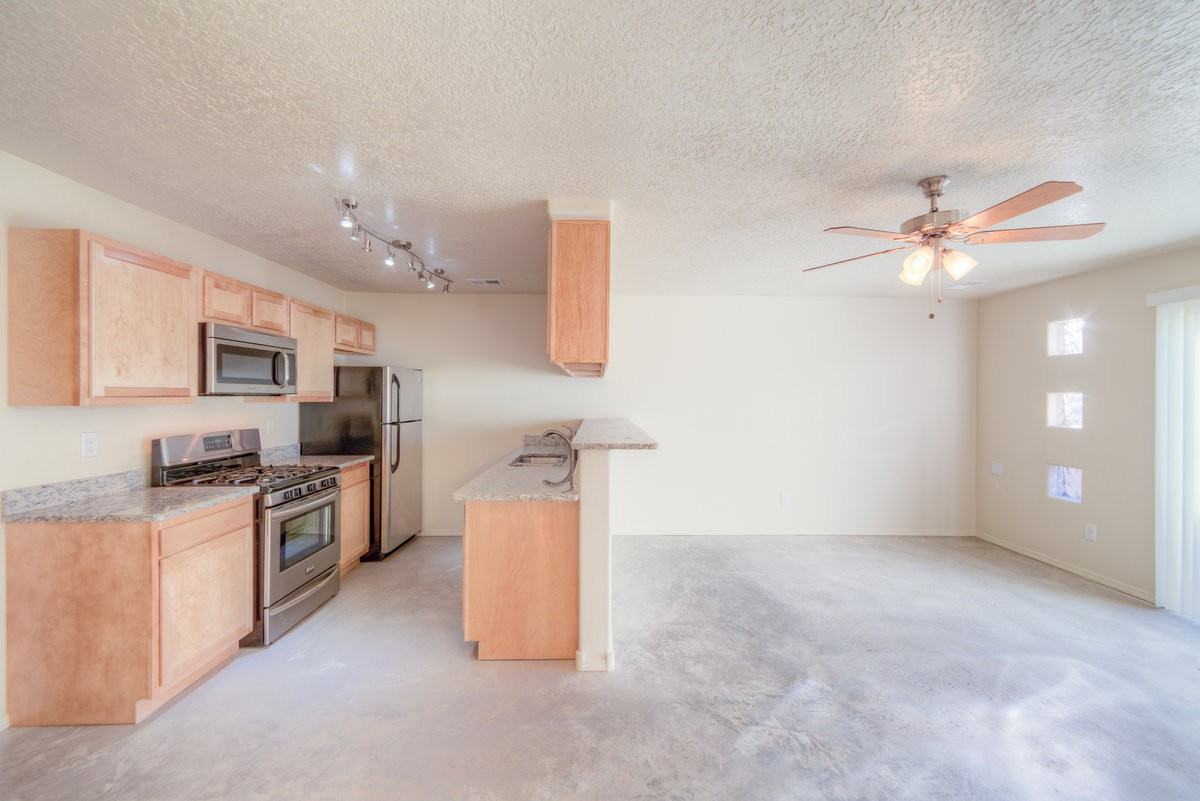 1120 Griegos Rd Nw Bldg A - Photo 7 of 23