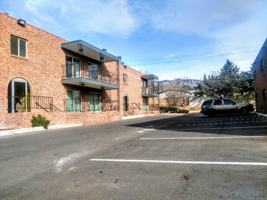 featured image of 1122 Chelwood Park Blvd Ne