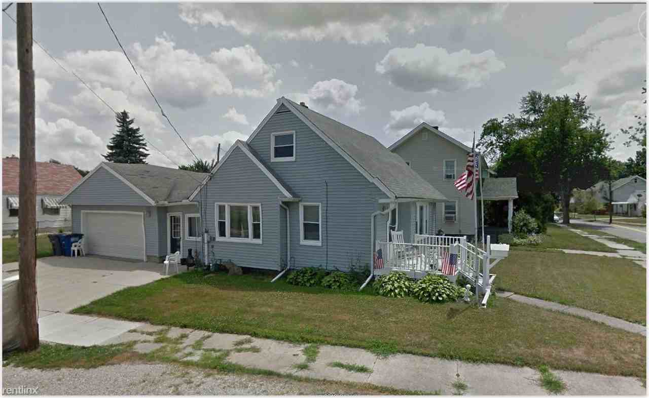 1657 Milroy St - Photo 3 of 8