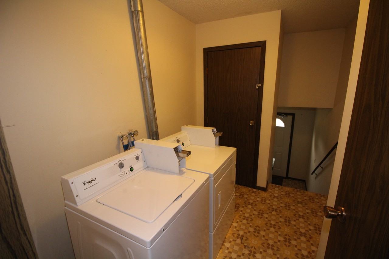 1401 14Th Ave Nw - Photo 7 of 7