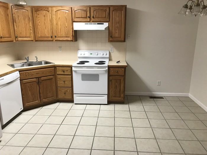 114 E Washington St - Photo 2 of 14