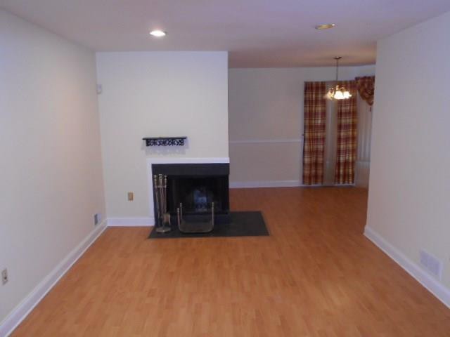 1041 Schmidt Ln - Photo 3 of 9