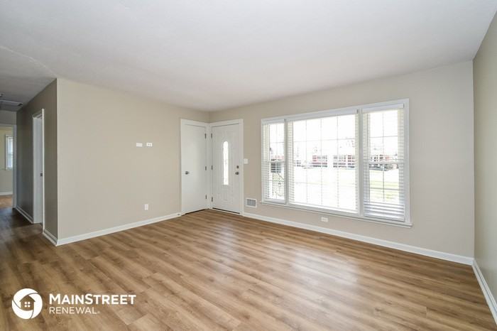 6201 W Pages Ln - Photo 3 of 16