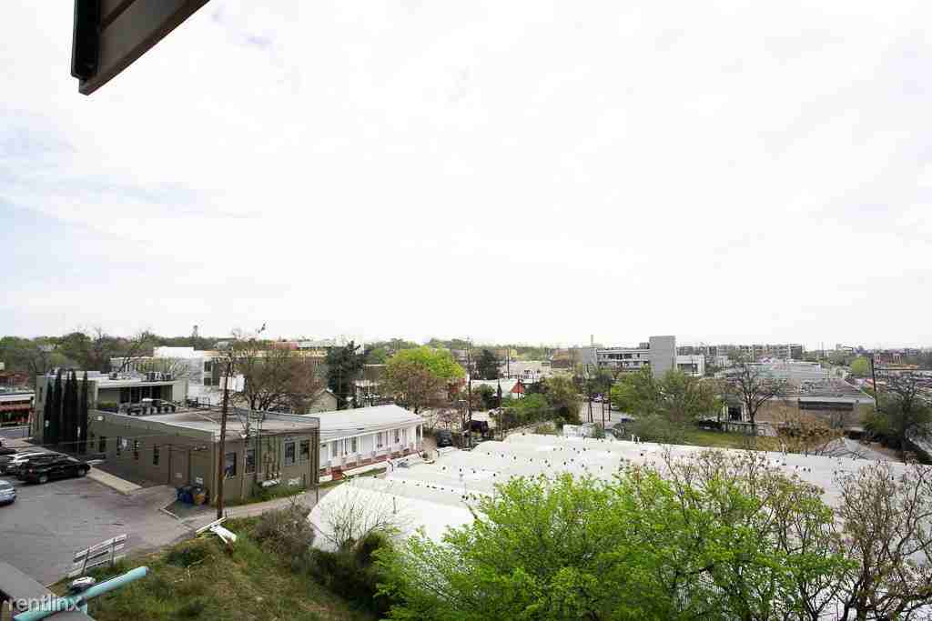 1101 E 6th St - Photo 3 of 5