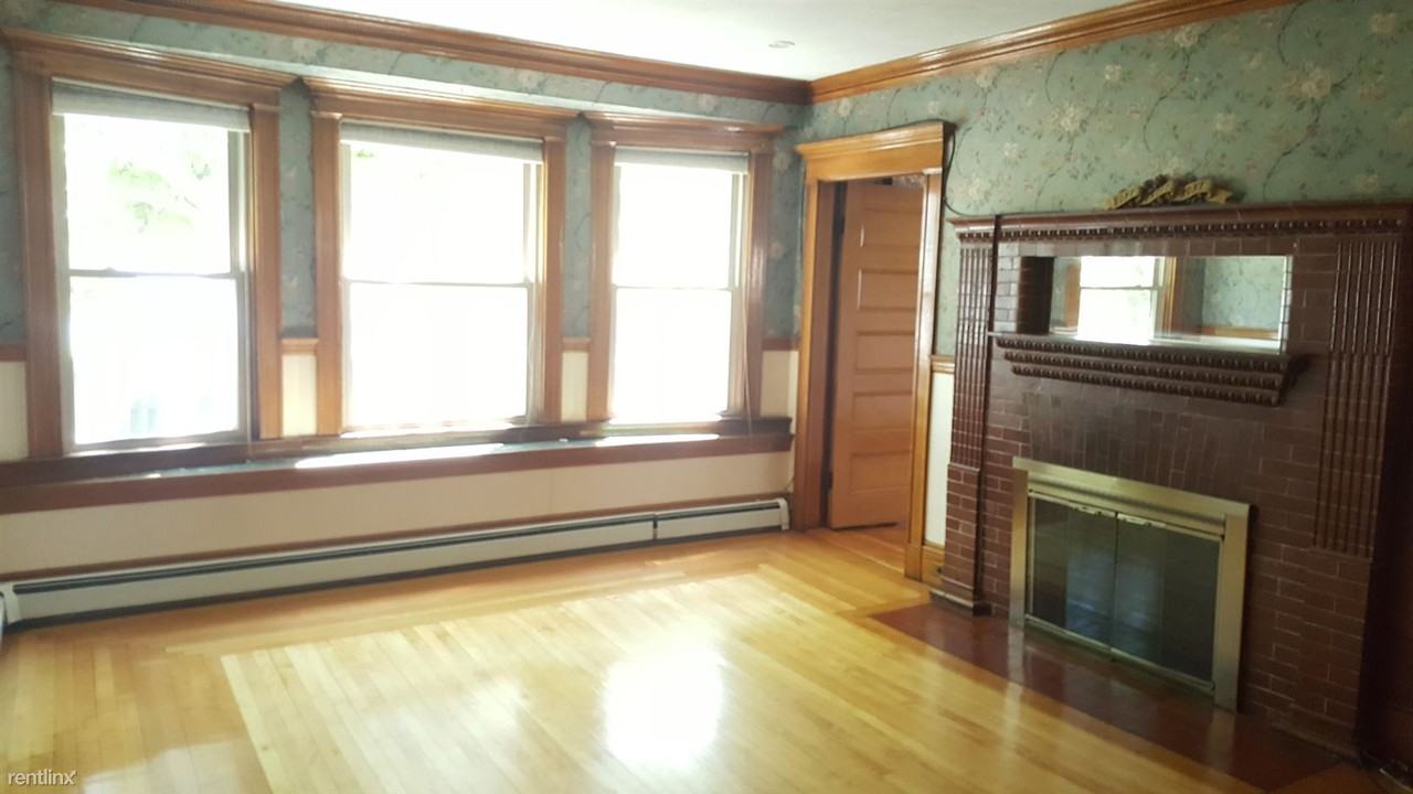 70 Putney Ln - Photo 3 of 20