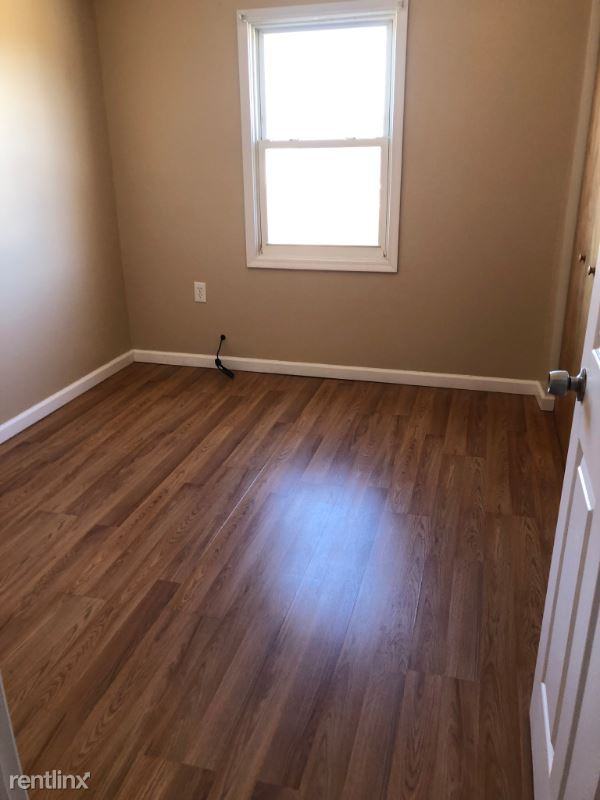 518 Eagle St - Photo 2 of 12