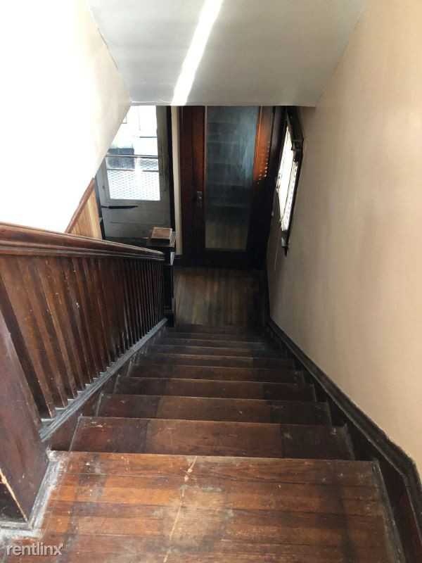 119 Eagle St - Photo 2 of 13