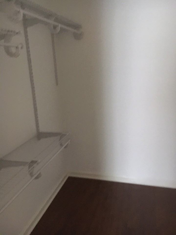 215 Medford Ct - Photo 3 of 37