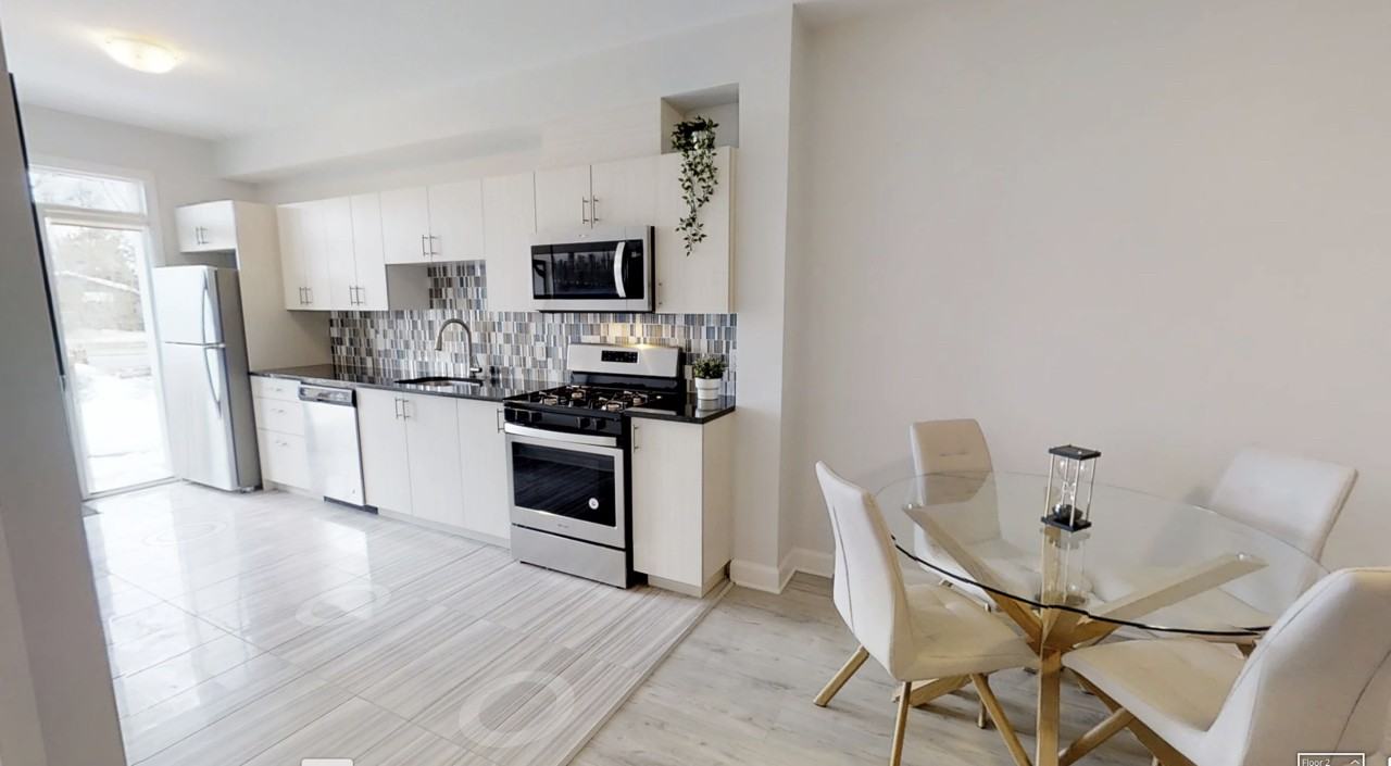 975 Woodroffe Ave - Photo 2 of 7