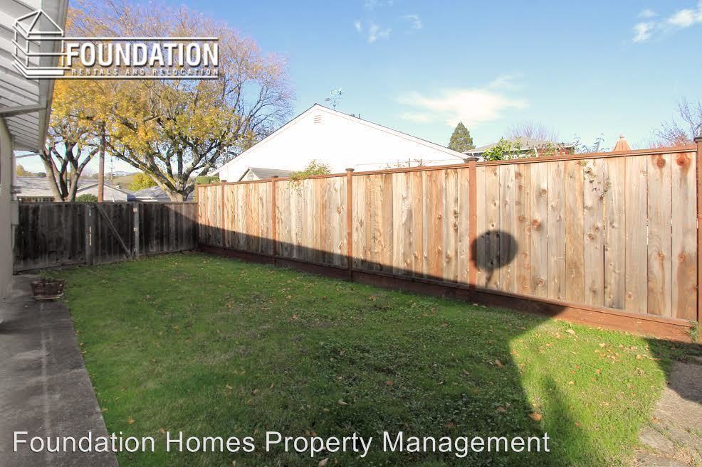 5 Corrillo Dr - Photo 3 of 13