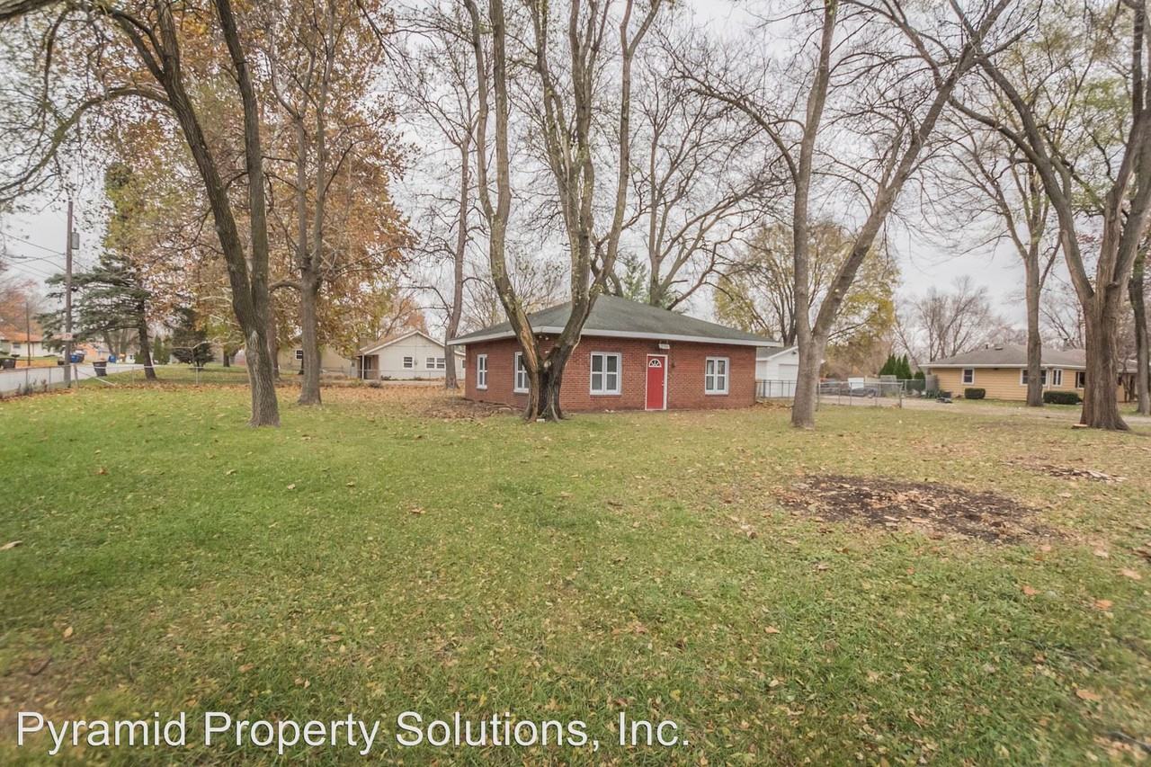 2706 E Madison Ave - Photo 2 of 13