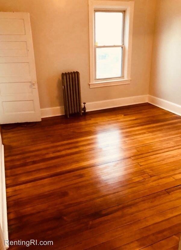 79 Raymond St - Photo 3 of 9