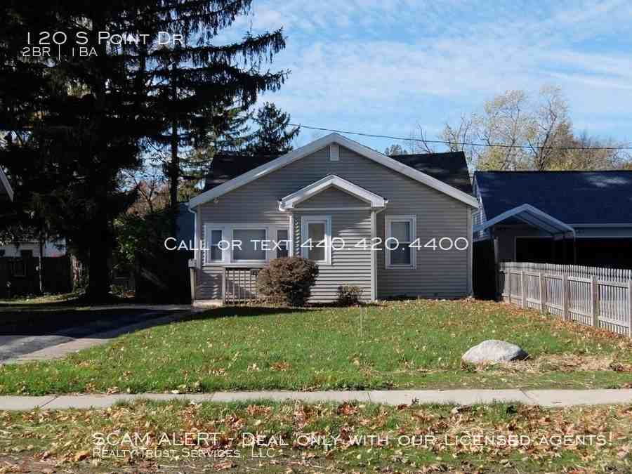 120 S Point Dr - Photo 2 of 30