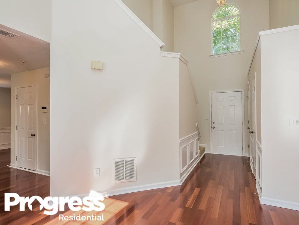 1584 Galewood Cir - Photo 2 of 28