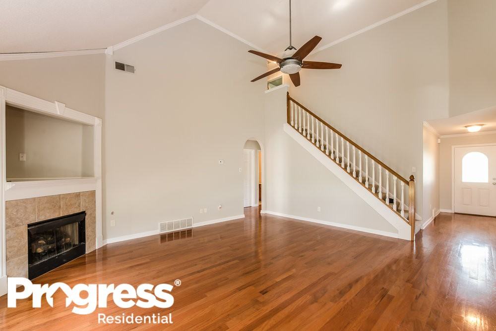 1459 Mcallen Cv - Photo 3 of 19