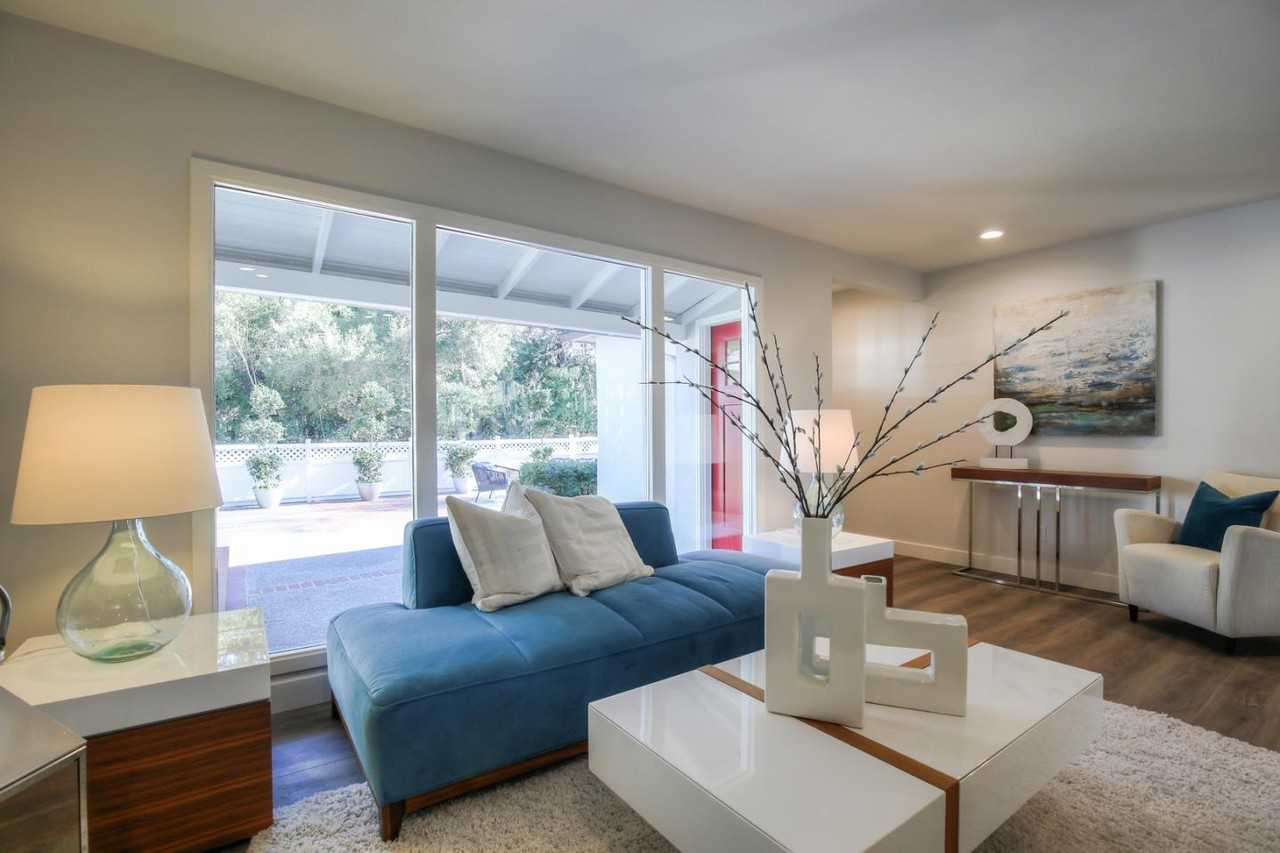 1960 Santa Cruz Ave - Photo 2 of 24
