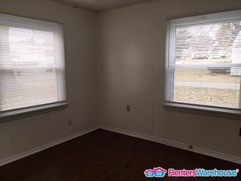 9868 Lorna Ln - Photo 2 of 11