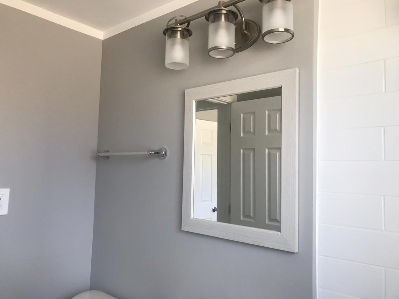 76 East 37th Street - Photo 3 of 17