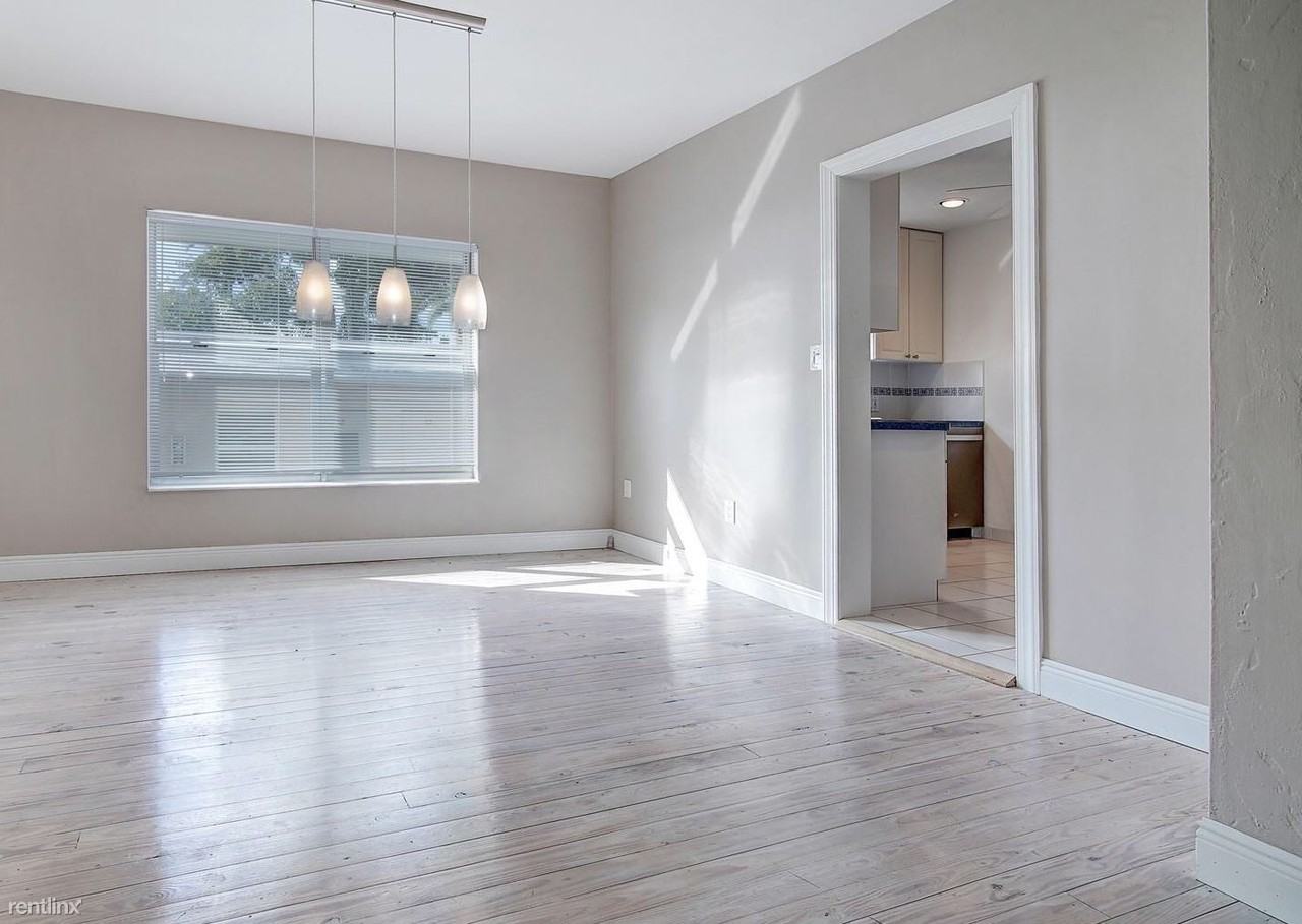 9440 Collins Ave - Photo 3 of 10
