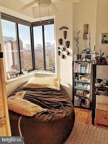 2515 K Street Northwest - Photo 2 of 8