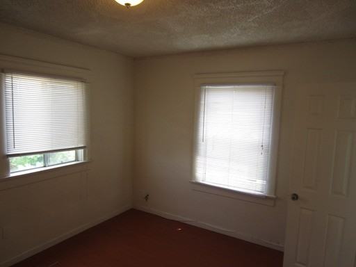 359 E 17th St - Photo 2 of 9