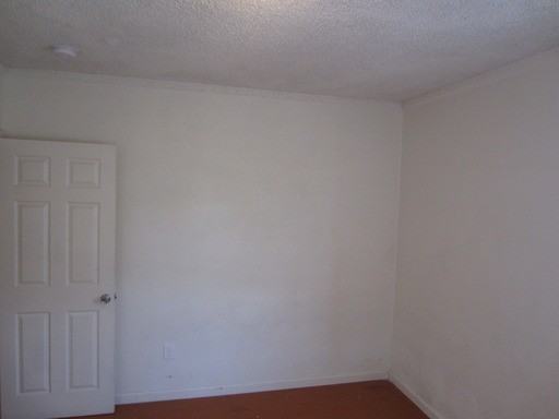 359 E 17th St - Photo 3 of 9