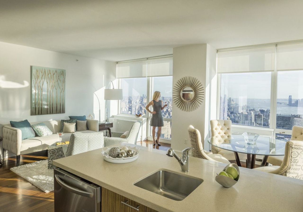 W 42nd St & 10th Ave #47 - Photo 2 of 4