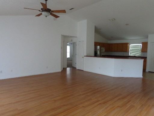 1024 Sandhill St - Photo 2 of 10