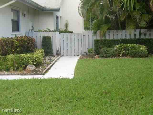 83 Baytree Cir - Photo 3 of 13