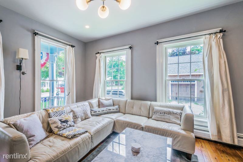 19 Maple Ave - Photo 2 of 46