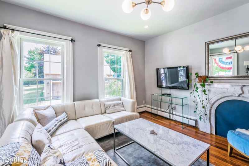 19 Maple Ave - Photo 3 of 46